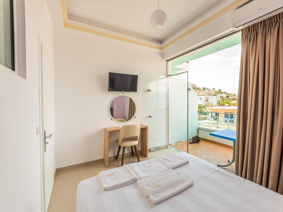 The City Gate Hotel Saranda Dış mekan fotoğraf
