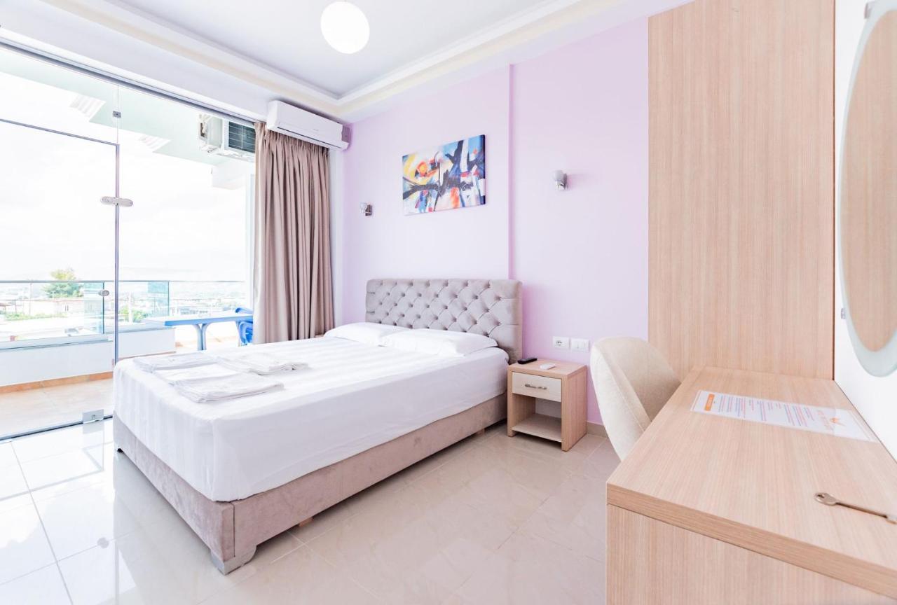 The City Gate Hotel Saranda Dış mekan fotoğraf